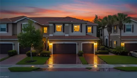 6510 Monterey Pt #204, Naples, FL 34105