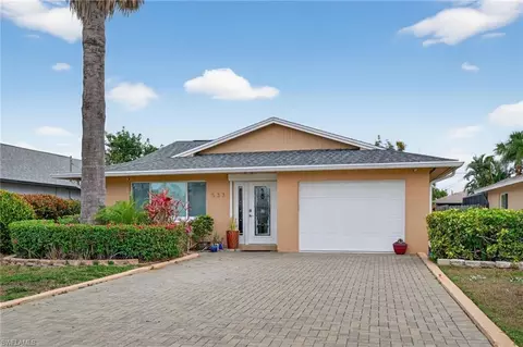 533 98th Ave N, Naples, FL 34108