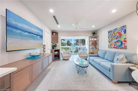 1021 3rd St S #310, Naples, FL 34102