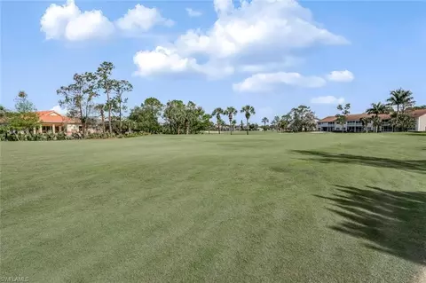 725 Saratoga Cir #A103, Naples, FL 34104
