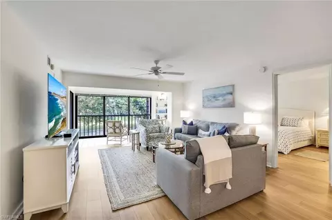 1641 Spoonbill Ln #1641-B, Naples, FL 34105