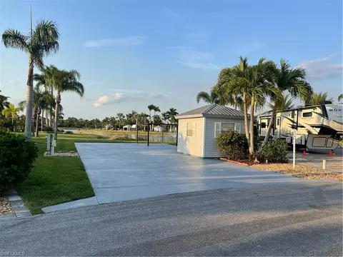 10171 Shadowood Ct, Fort Myers, FL 33905