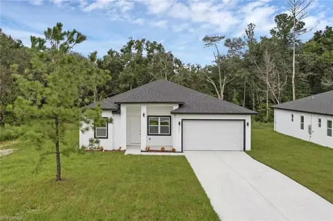 205 Australian Dr, Rotonda West, FL 33947