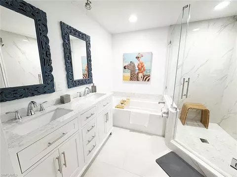6795 Huntington Lakes Cir #101, Naples, FL 34119