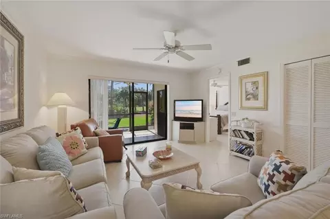 7260 Coventry Ct #408, Naples, FL 34104