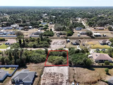 3722 Kelsey St, Fort Myers, FL 33905