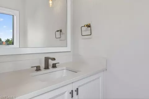 Bath - 4120 Willowhead Way, Naples, FL 34103 photo 3 of 4