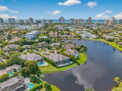 View/Area - 4120 Willowhead Way, Naples, FL 34103 photo 4 of 6