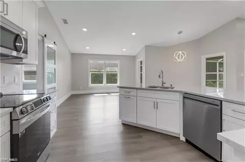 Kitchen - 270 Madison Dr, Naples, FL 34110 photo 5 of 5