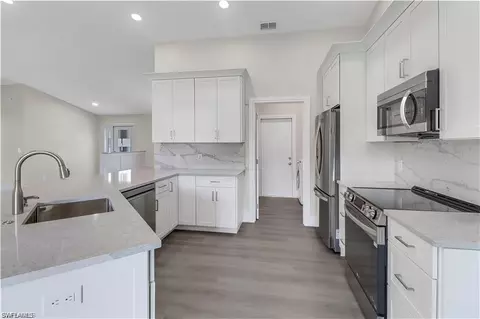 Kitchen - 270 Madison Dr, Naples, FL 34110 photo 3 of 5