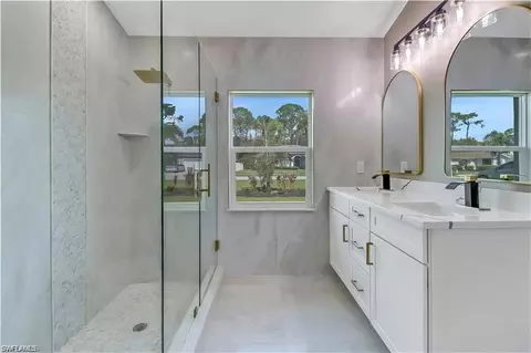 Bath - 270 Madison Dr, Naples, FL 34110 photo 3 of 4
