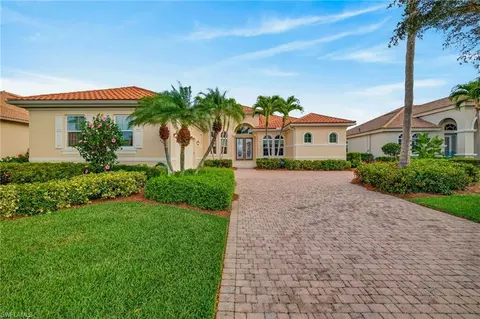 5684 Whispering Willow Way, Fort Myers, FL 33908