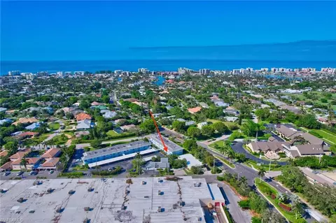750 Mooring Ln #105, Naples, FL 34102