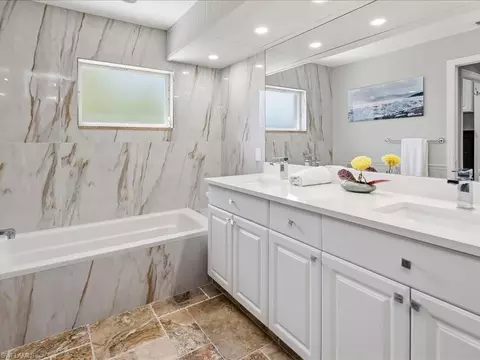 Bath - 6642 Middlesex Pl, Naples, FL 34104 photo 2 of 3