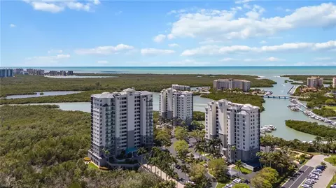 425 Cove Tower Dr #502, Naples, FL 34110