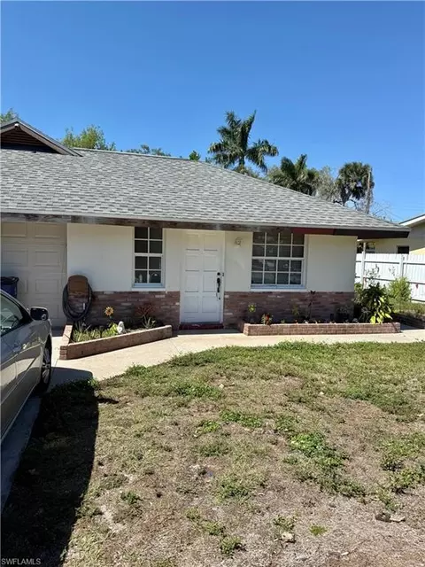 226 Kingston Dr, Fort Myers, FL 33905