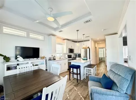 524 Cheetah Dr #524, Naples, FL 34114