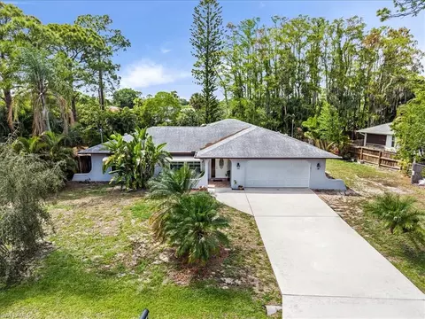 19208 Murcott Dr E, Fort Myers, FL 33967