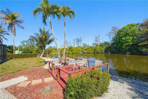 Exterior - 47 Constitution Dr, Naples, FL 34112 photo 4 of 6