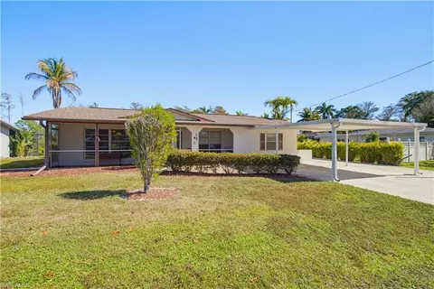 Exterior - 47 Constitution Dr, Naples, FL 34112 photo 2 of 6