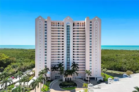 6101 Pelican Bay Blvd #305, Naples, FL 34108