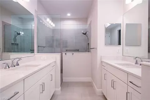 Bath - 2409 Ariane Dr, Naples, FL 34112 photo 2 of 2