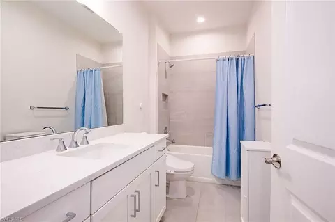 Bath - 2409 Ariane Dr, Naples, FL 34112 photo 1 of 2