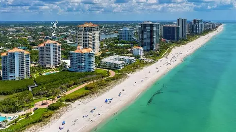 40 Seagate Dr #303A, Naples, FL 34103