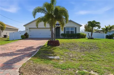 2505 NW 20th Pl, Cape Coral, FL 33993