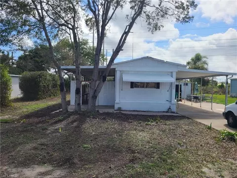27397 Duvernay Dr, Bonita Springs, FL 34135