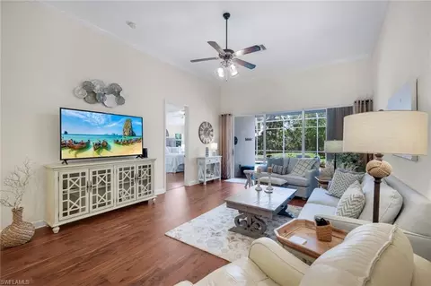 5887 Northridge Dr N #13, Naples, FL 34110