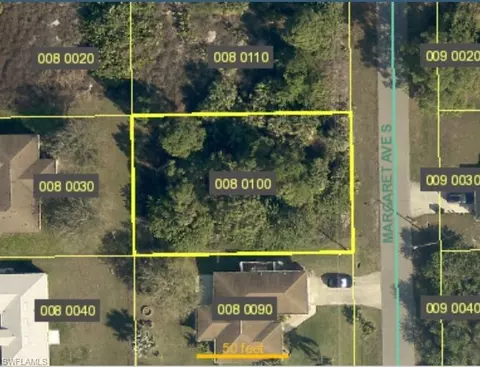916 Margaret Ave S, Lehigh Acres, FL 33974