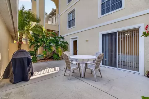 15505 Cedarwood Ln #105, Naples, FL 34110