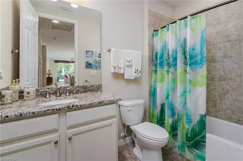 Bath - 14943 Edgewater Cir, Naples, FL 34114 photo 3 of 3
