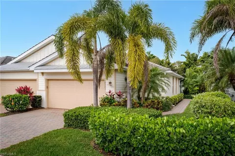 Exterior - 14943 Edgewater Cir, Naples, FL 34114 photo 8 of 17