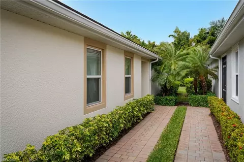 Exterior - 14943 Edgewater Cir, Naples, FL 34114 photo 9 of 17
