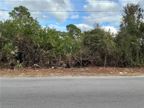 53 Hanna Ave S, Lehigh Acres, FL 33976