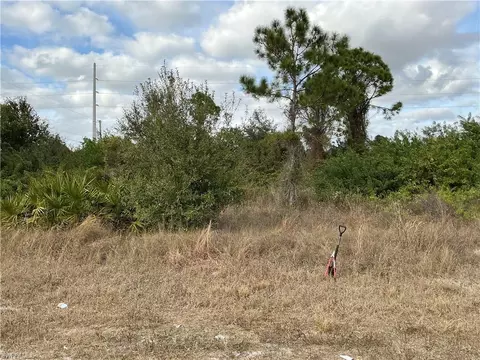 55 Hanna Ave S, Lehigh Acres, FL 33976