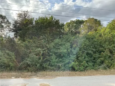 54 Gene Ave S, Lehigh Acres, FL 33976