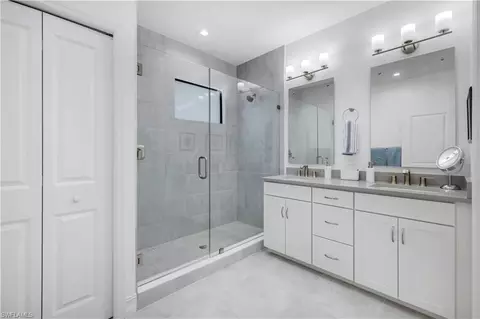 Bath - 7550 Rockefeller Dr, Naples, FL 34119 photo 2 of 3
