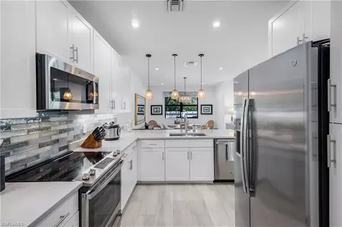 Kitchen - 7550 Rockefeller Dr, Naples, FL 34119 photo 1 of 6