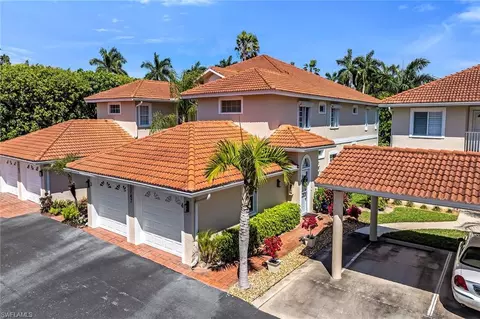 1747 Reuven Cir #4, Naples, FL 34112