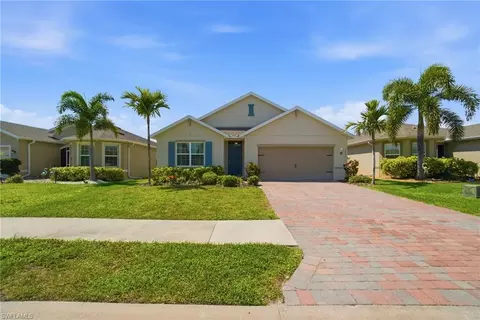 3422 Cancun Ct, Cape Coral, FL 33909
