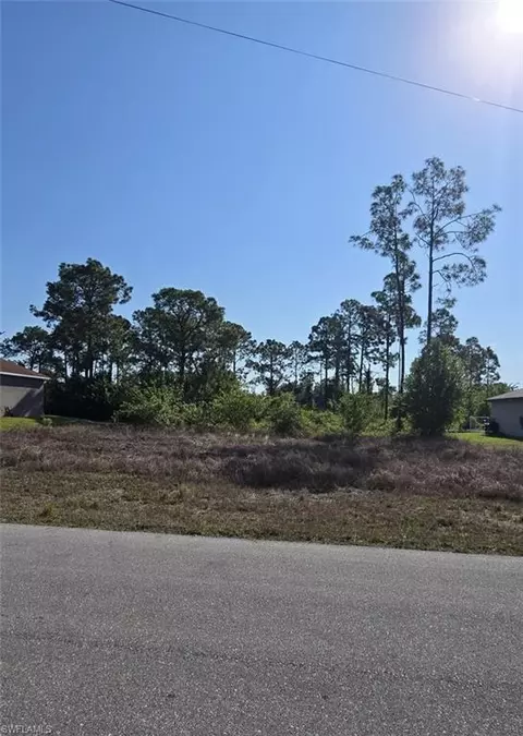 841 Puccini Ave S, Lehigh Acres, FL 33974