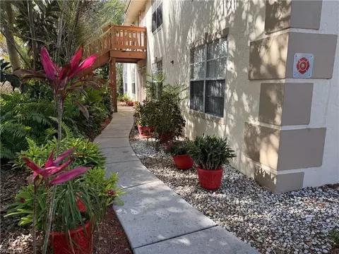 5352 16th Pl SW #G2, Naples, FL 34116