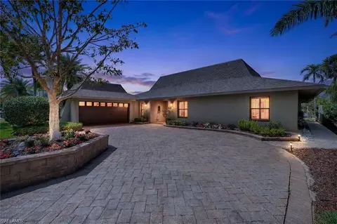 2361 Longboat Dr, Naples, FL 34104