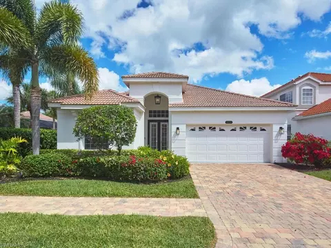 8859 Ventura Way, Naples, FL 34109