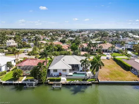 View/Area - 1467 Marlin Dr, Naples, FL 34102 photo 1 of 7