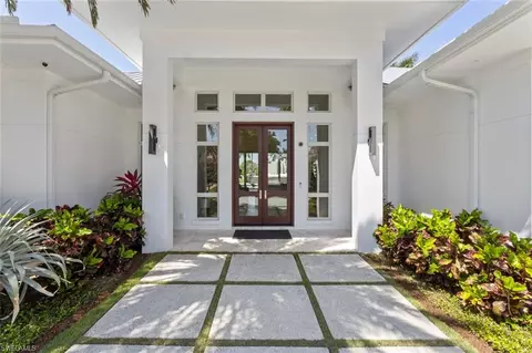 Exterior - 1467 Marlin Dr, Naples, FL 34102 photo 4 of 11