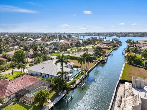 View/Area - 1467 Marlin Dr, Naples, FL 34102 photo 5 of 7